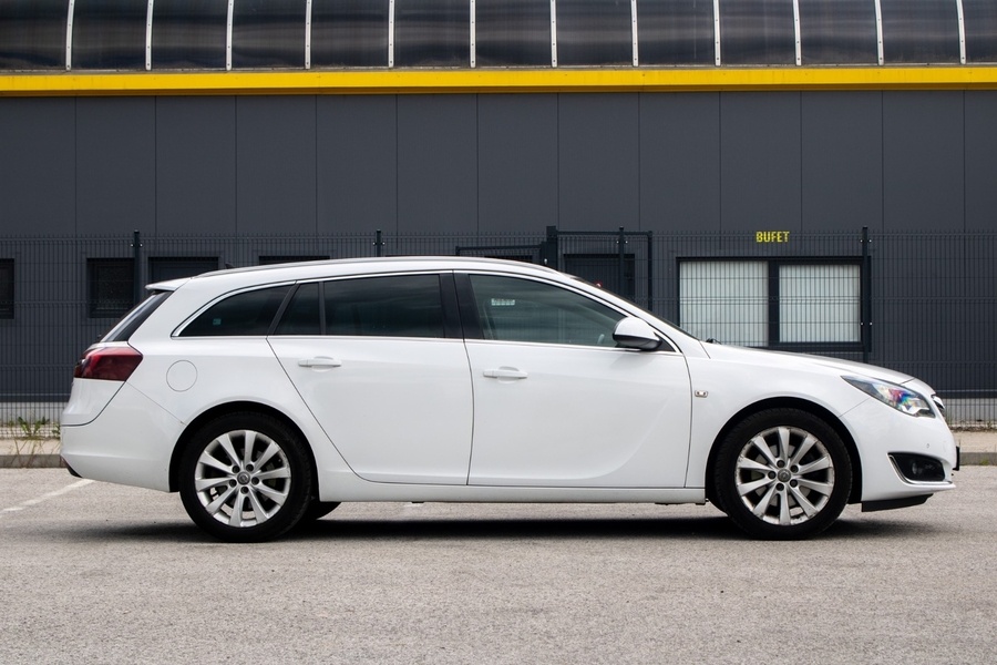 Opel Insignia ST /AJ NA SPLATKY/