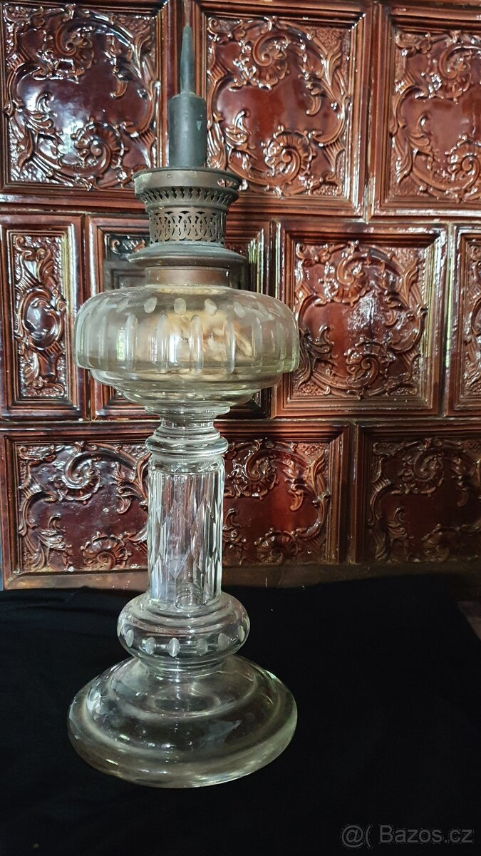 Starožitná lampa -