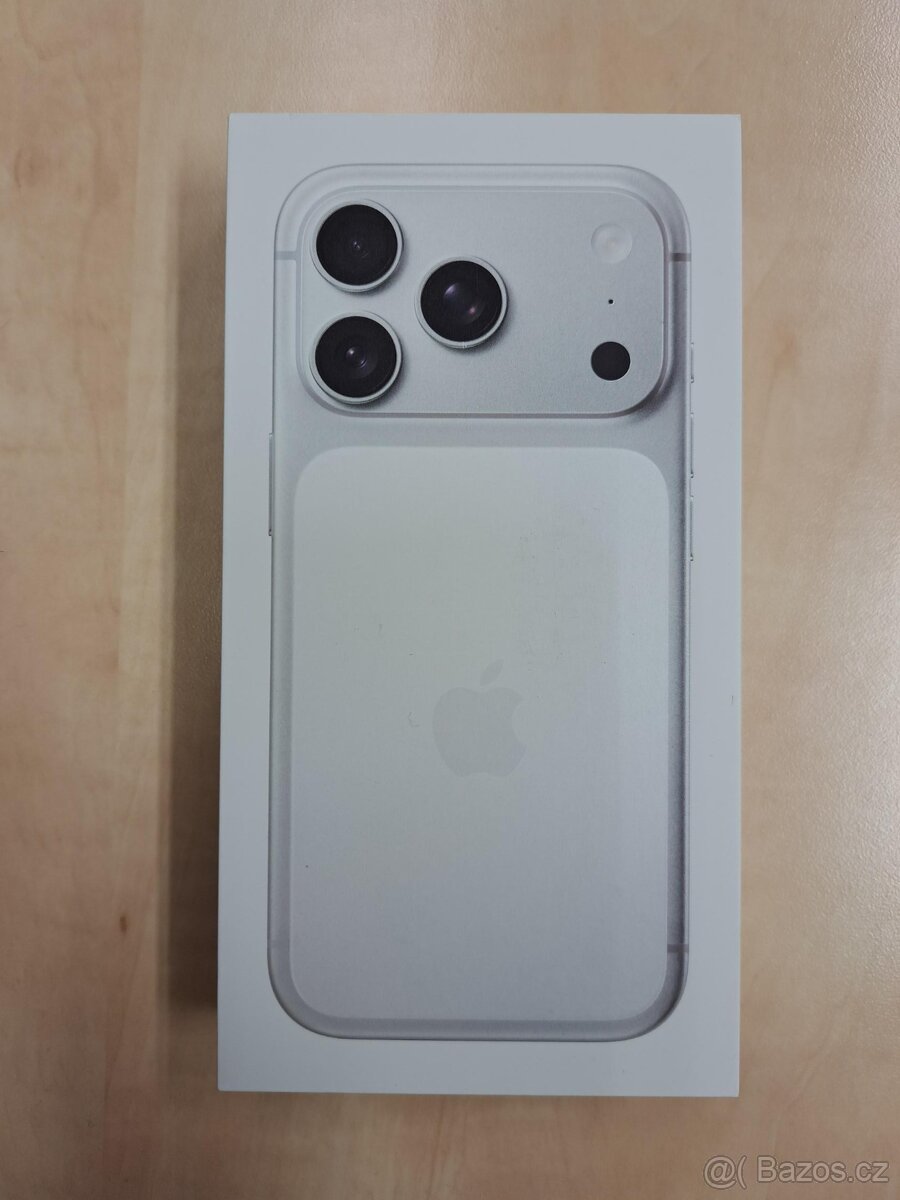 iPhone 17 Pro 1TB stříbrná (CZE)