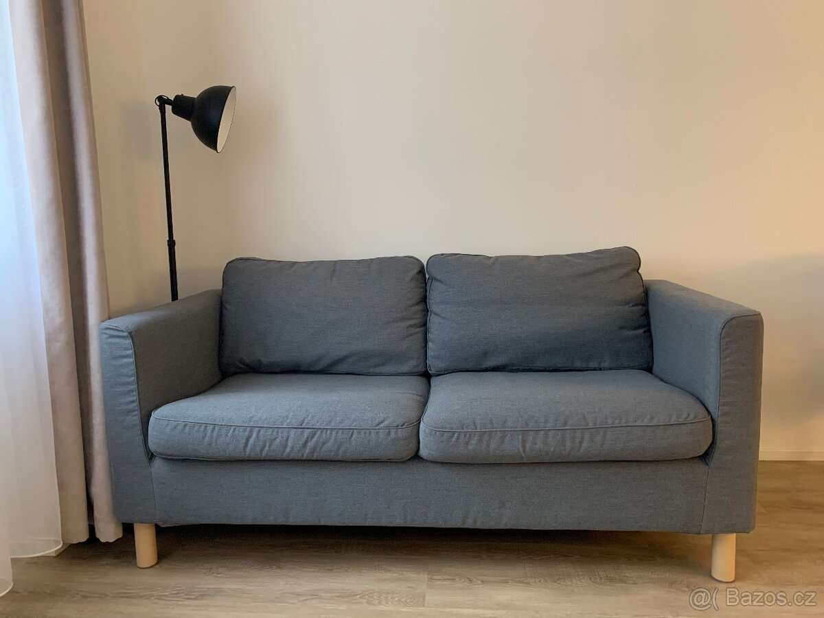 Dvoumístná pohovka IKEA