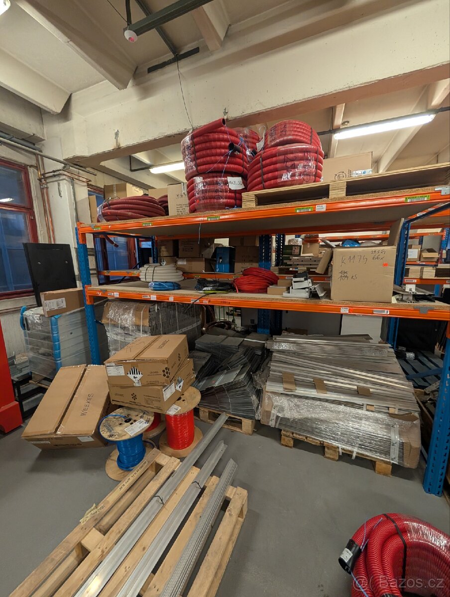 Skladové zásoby nové elektro solary solax a jiné.