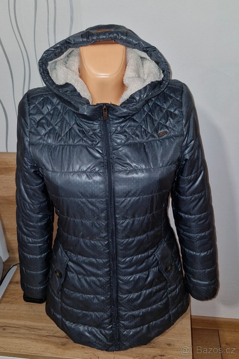 Zimní dámská zateplená bunda Timeout vel.S