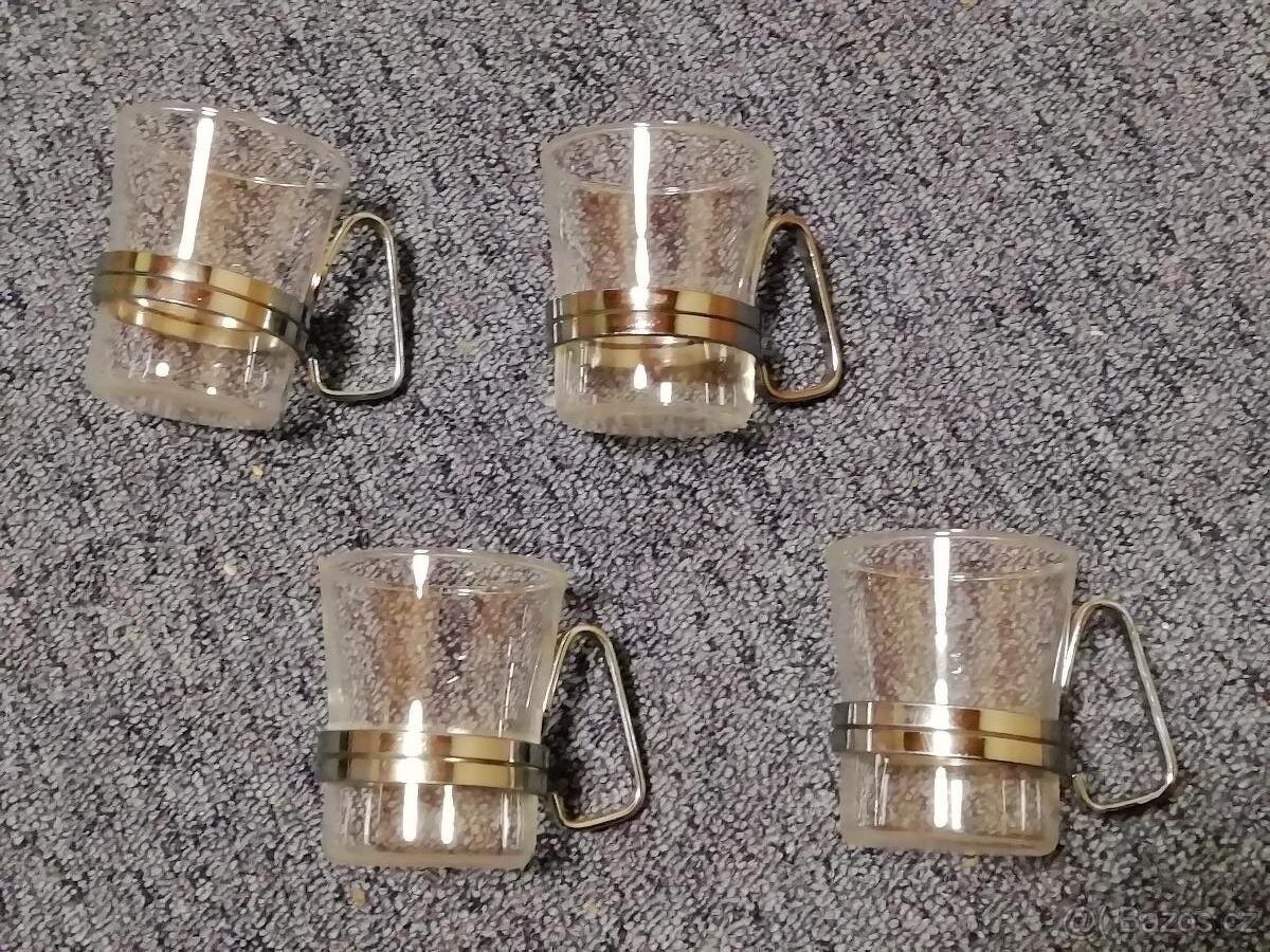 Sada 4 retro šálků na kávu