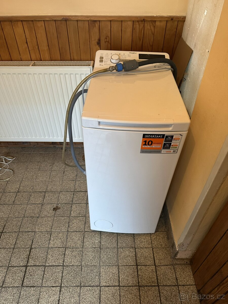 Pračka s vrchním plněním Whirlpool