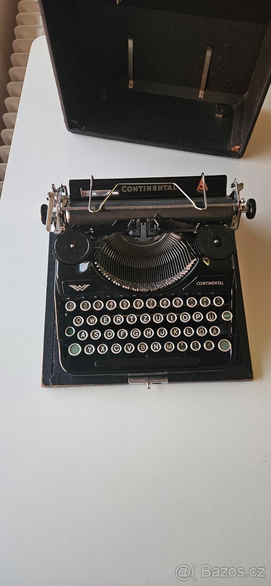 Psací stroj Continental Portable – Wanderer