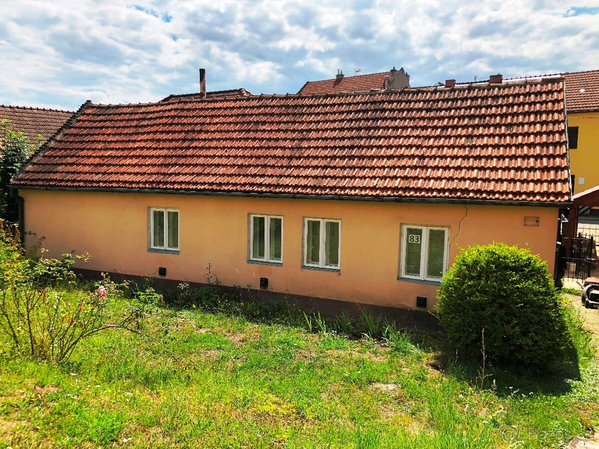 Rod. dům 2+1 UHERSKÝ BROD - ÚJEZDEC