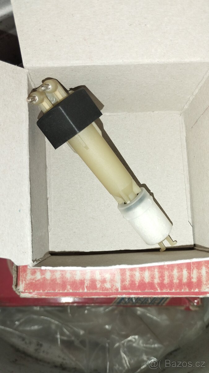 Senzor hladiny kapaliny BMW E30, E34, E36