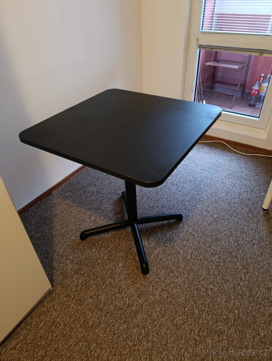 Černý stůl čtverec 70x70
