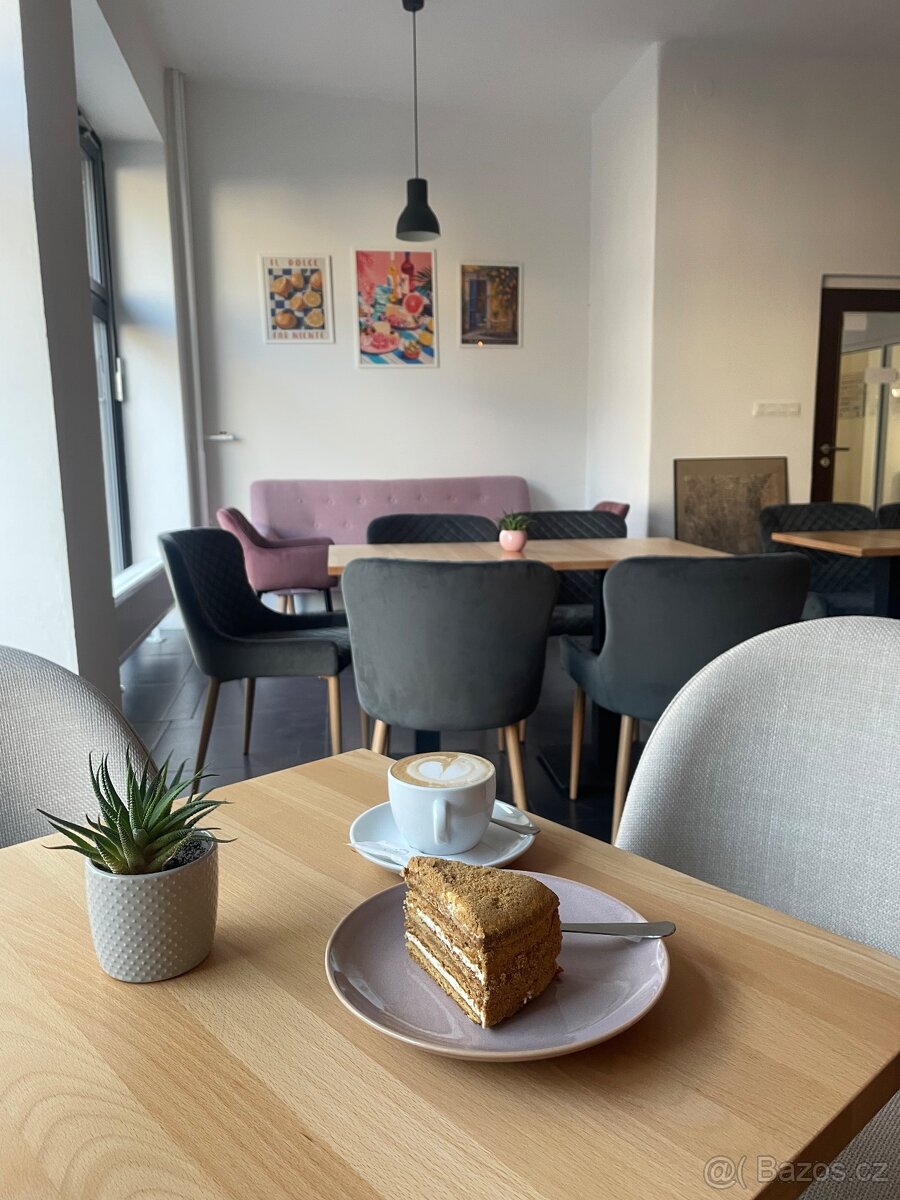 Přenechám nájemní smlouvu ke kavárně