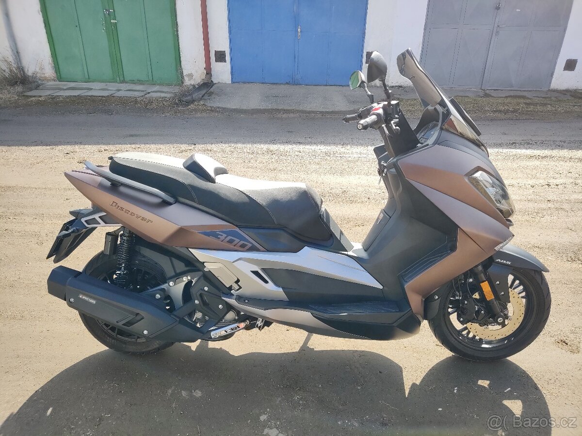 MAXON DISCOVER 300