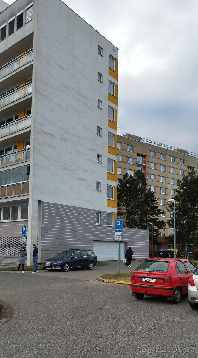 Garážové stání Palachova ul., Hradec Králové