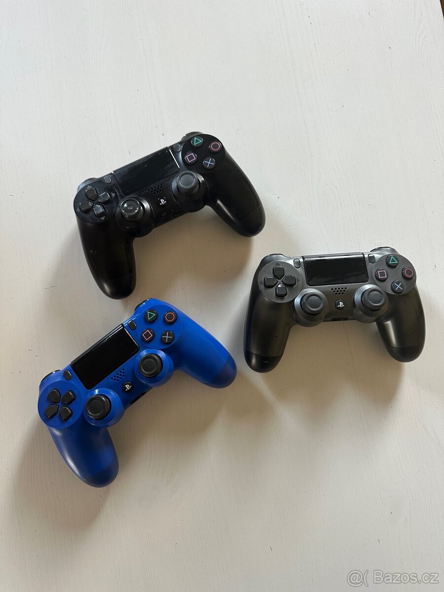 Ovladače k PS4