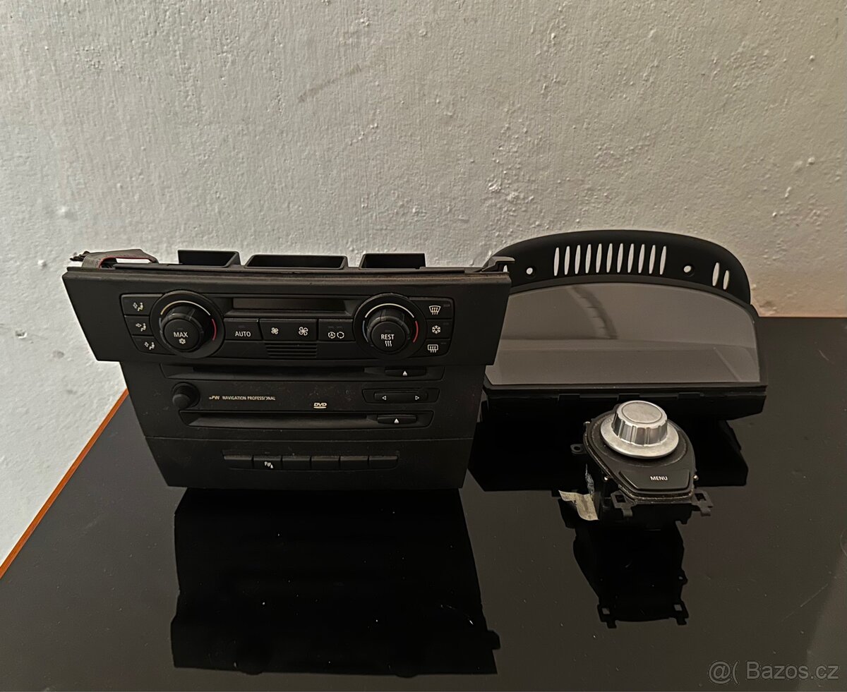 iDrive BMW E90