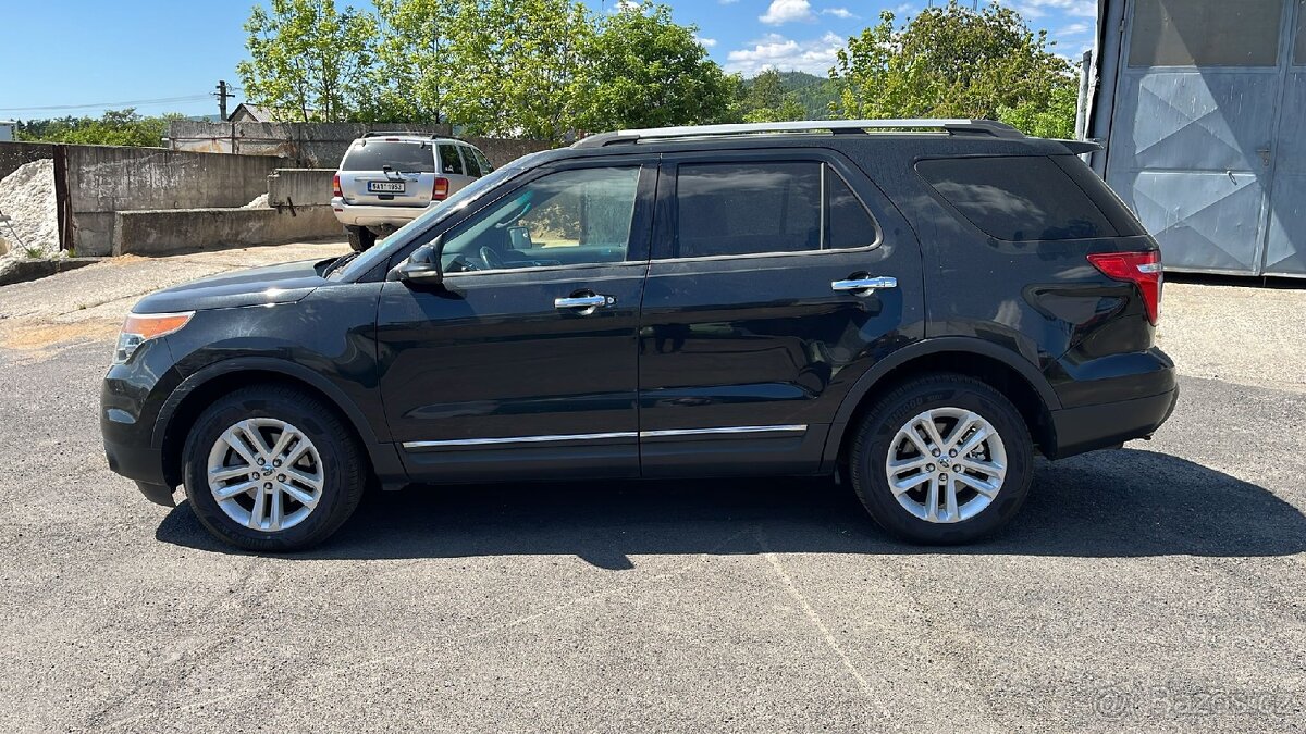 Ford Explorer