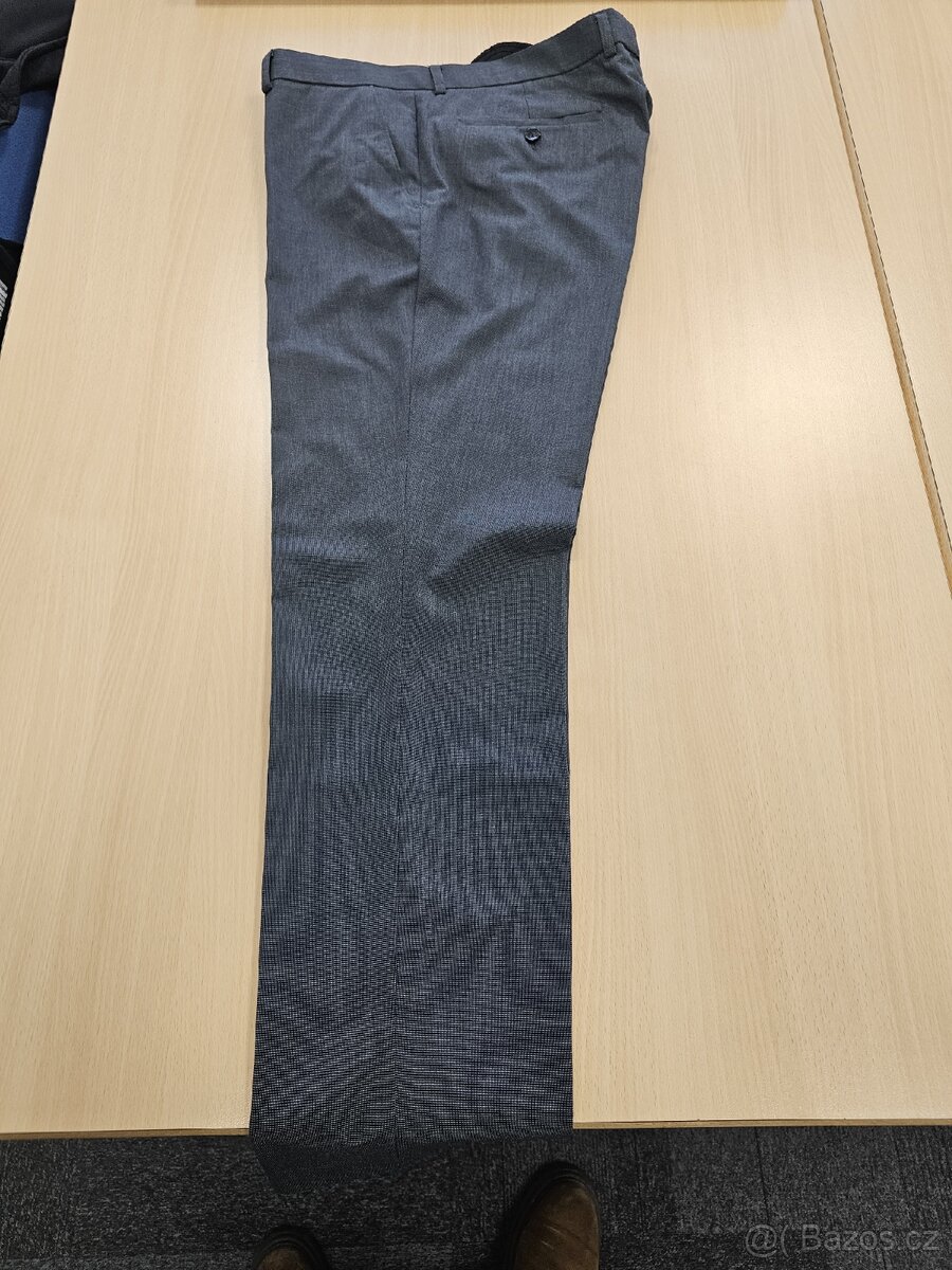 Pánské kalhoty k obleku vel.52