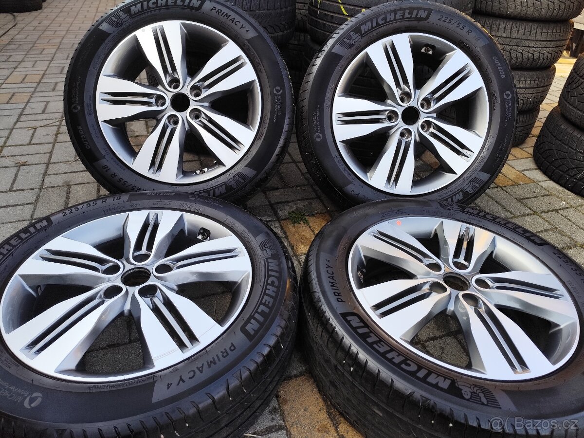 ALU 5x114.3 r18 HYUNDAI + LETNÍ PNEU - ZÁNOVNÍ DISKY