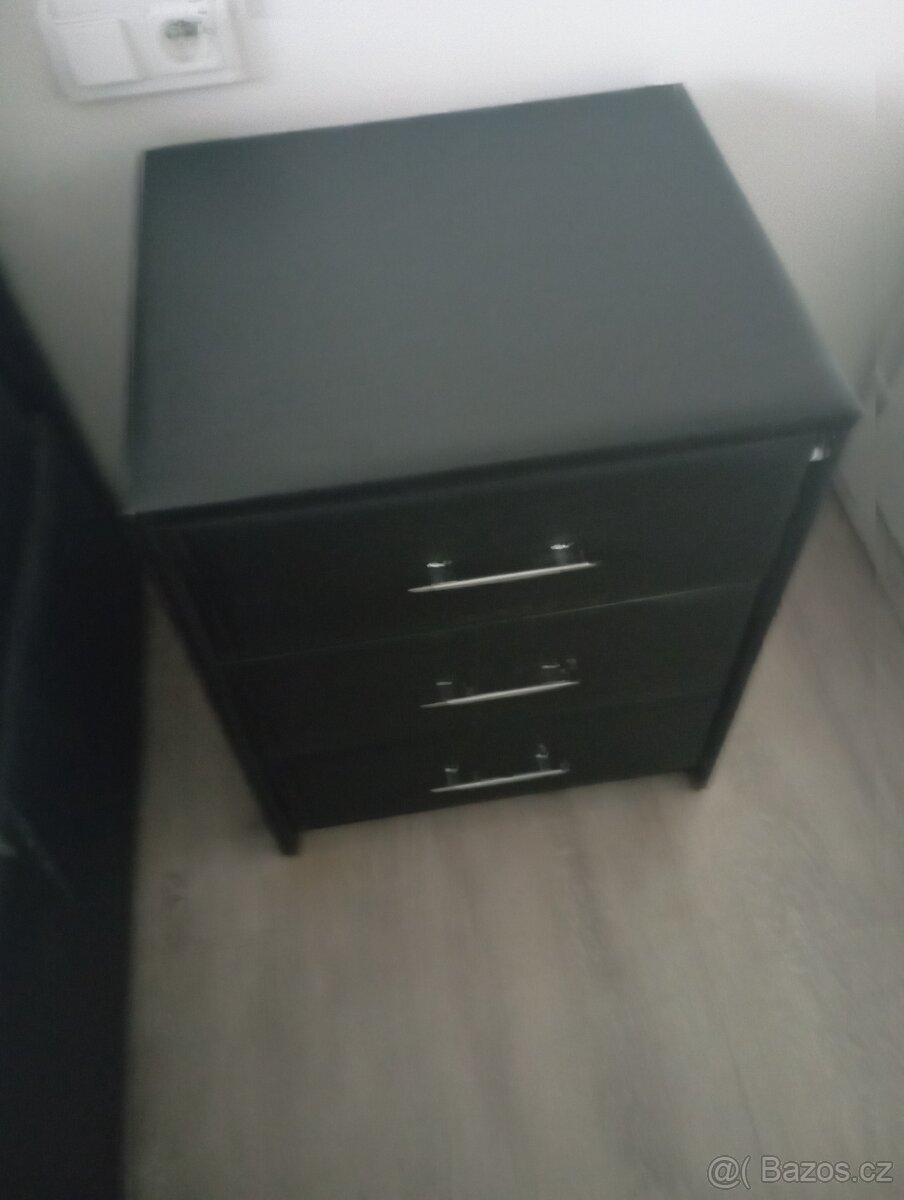 Noční stolky