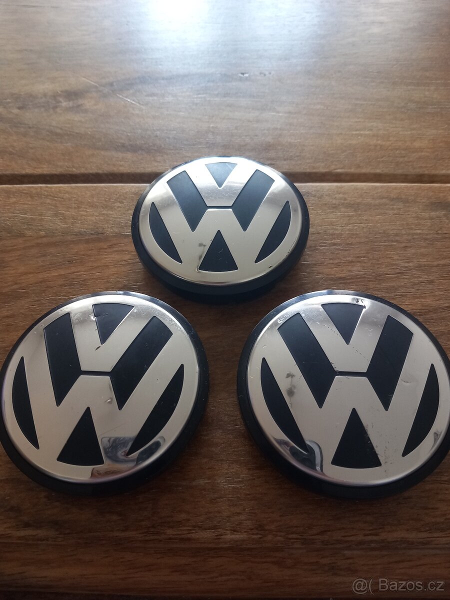 VW 1JO 601 171 originální středové krytky alu kol