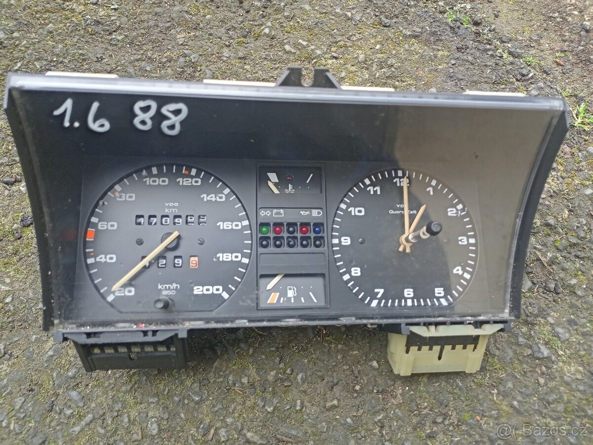 Vw Golf mk2 budíky benzínové
