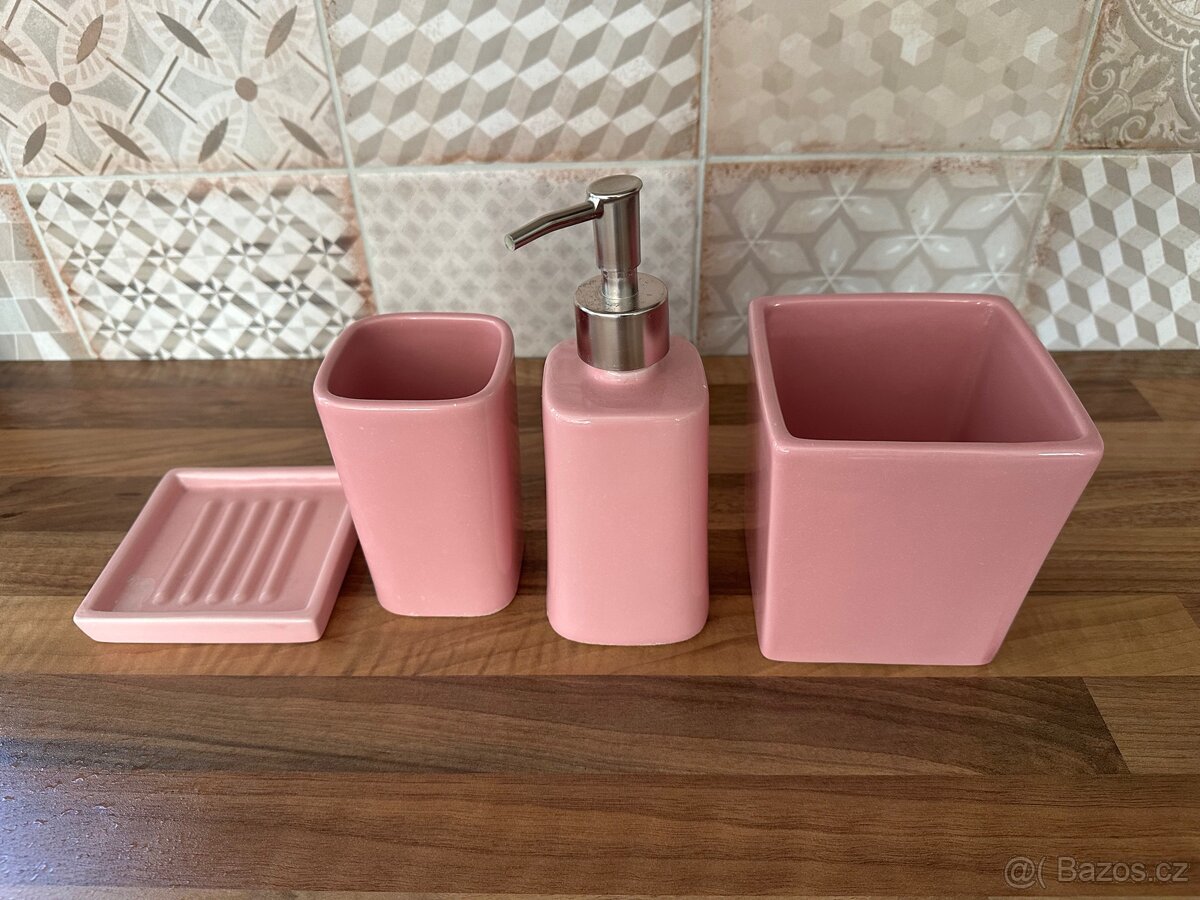 Doplňky do koupelny ikea