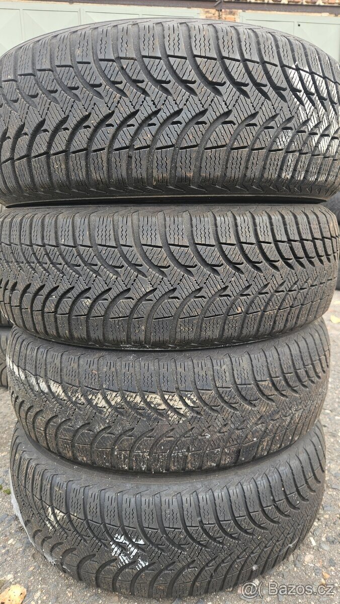 Sada zimních pneu rozměr 185/65/15 značka Michelin