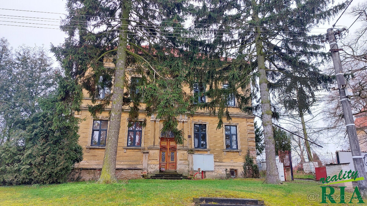 Hrubý Jeseník 8km od Nymburka byt 2+1, zahrada