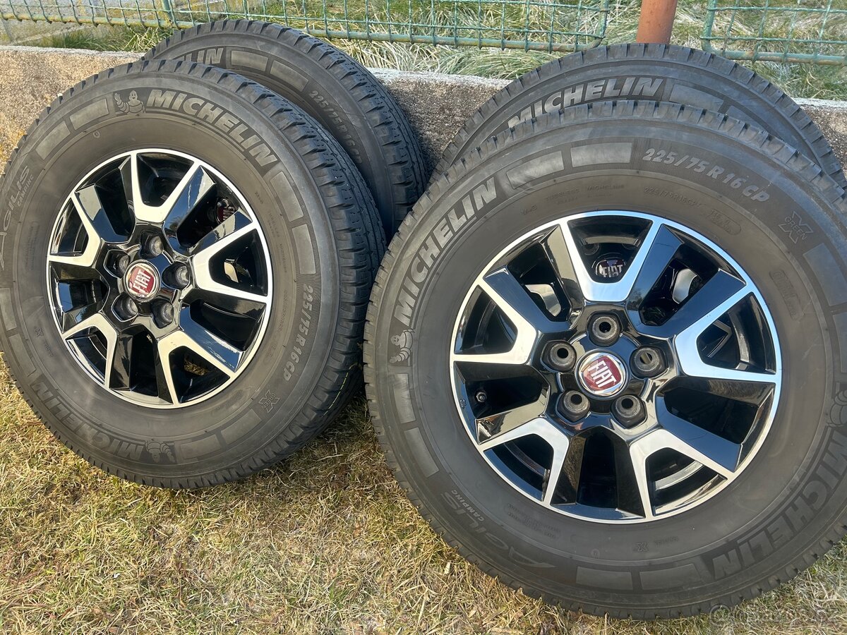 Alukola Fiat Ducato pneu Michelin 225/75 r16