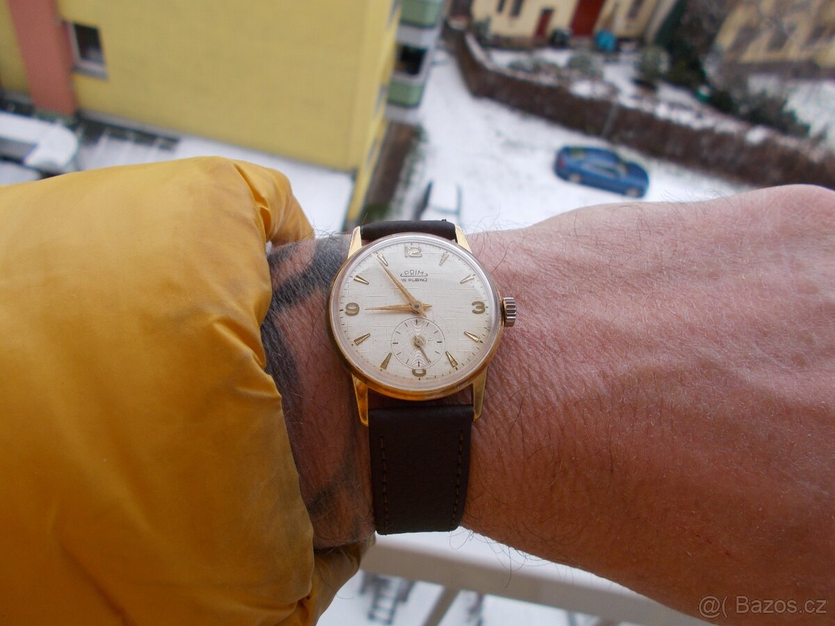 pekne funkcni zlacene hodinky prim Mřížky rok 1965