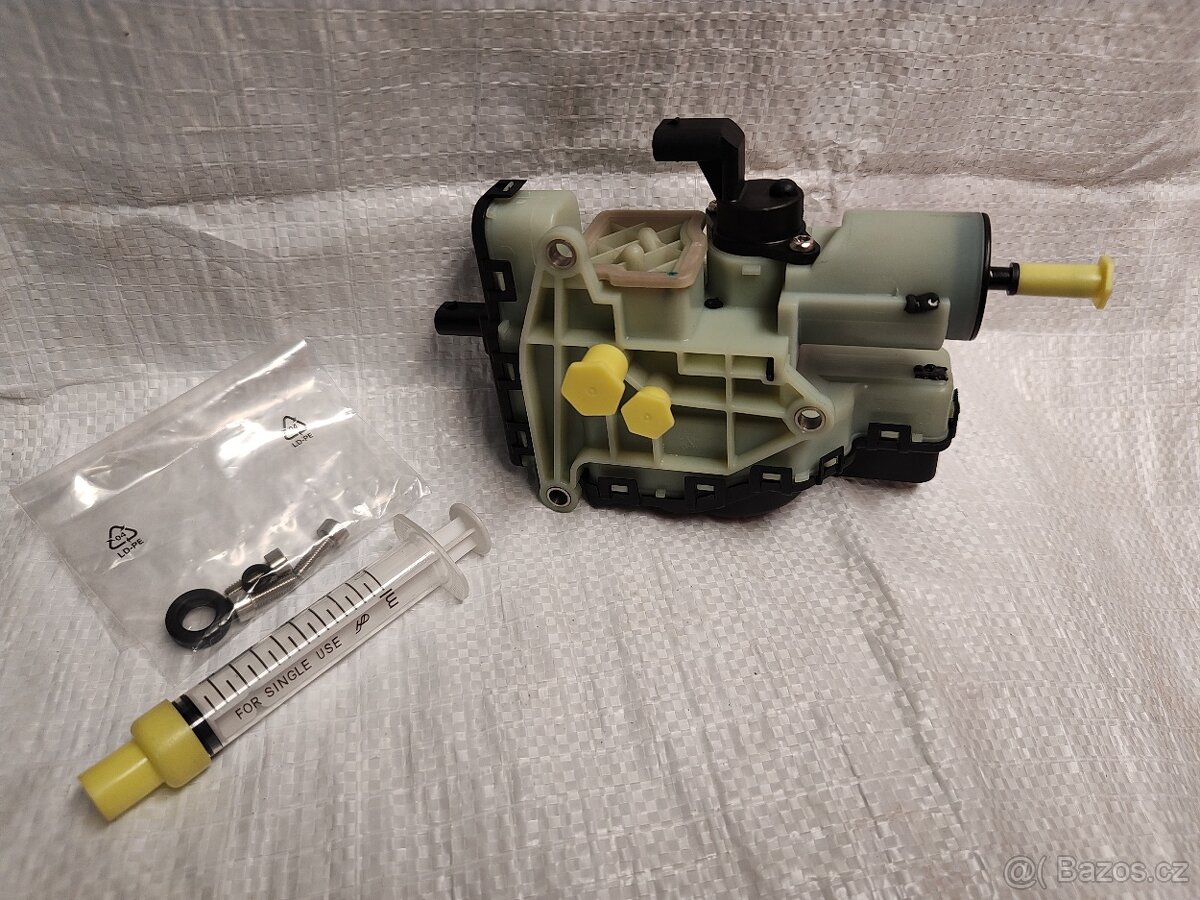 Vstřikovač močoviny NOVÝ - Mercedes, Seat, VW