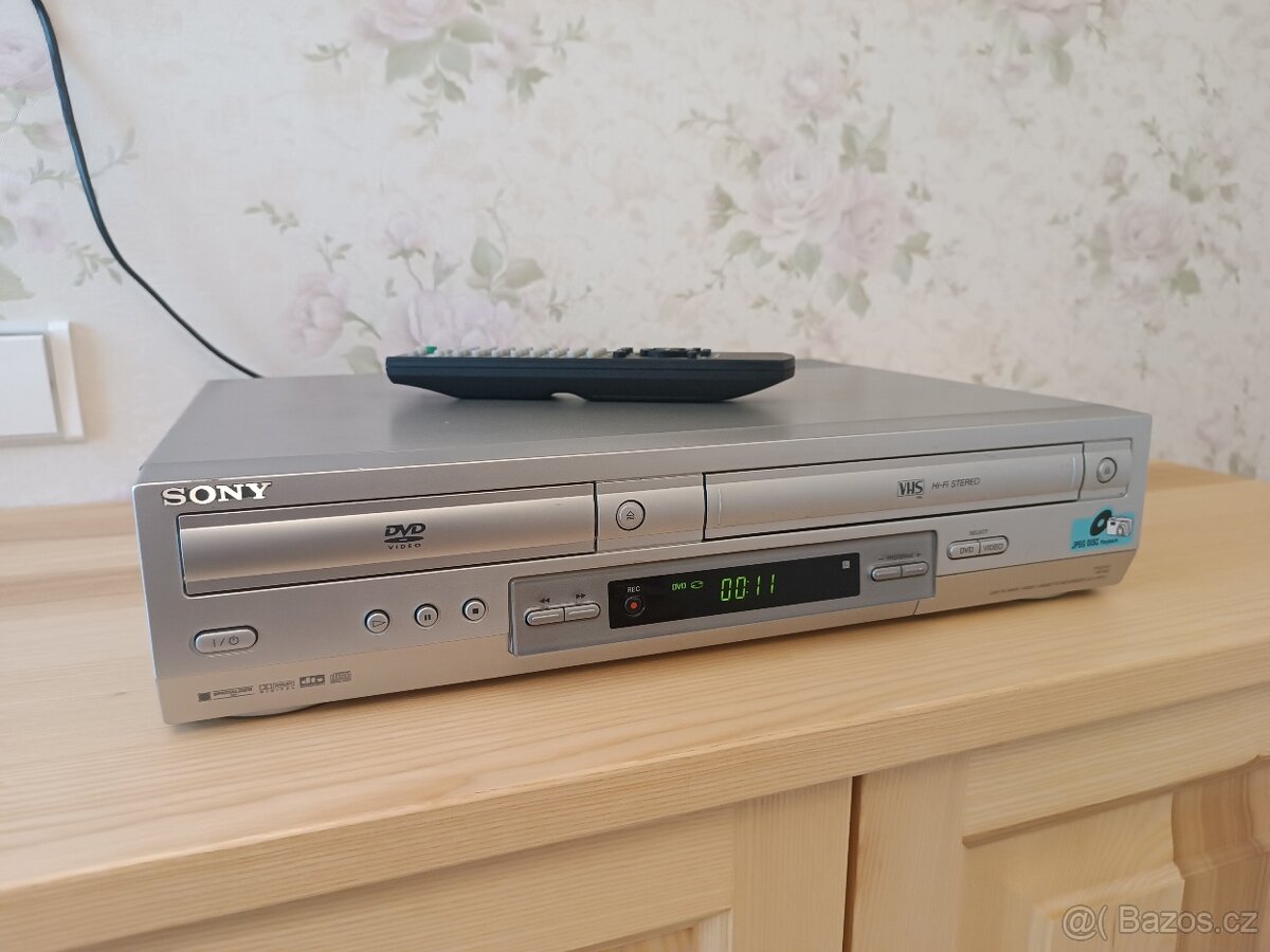 Dvd přehrávač VHS rekordér Sony