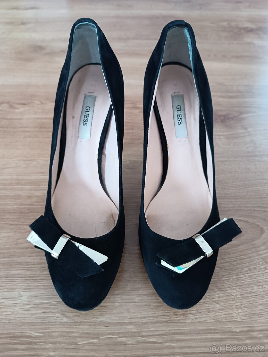 Semišové lodičky Guess