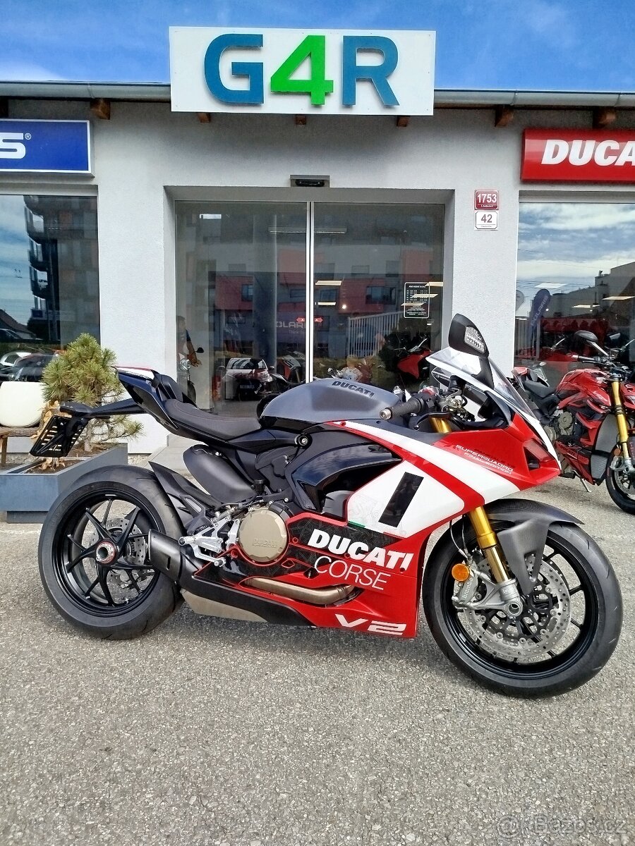 Ducati Panigale V2 Superquadro Final Edition