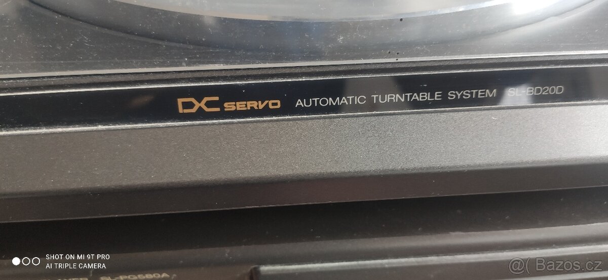 gramofon Technics SL-BD20D.