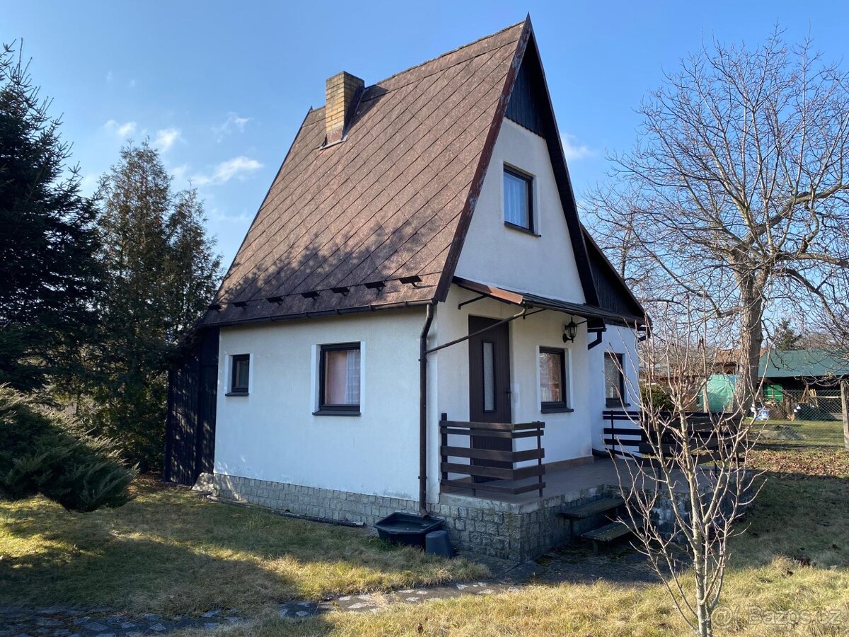 Prodej chaty 25m2 České Budějovice 3, stavební pozemek 858m2