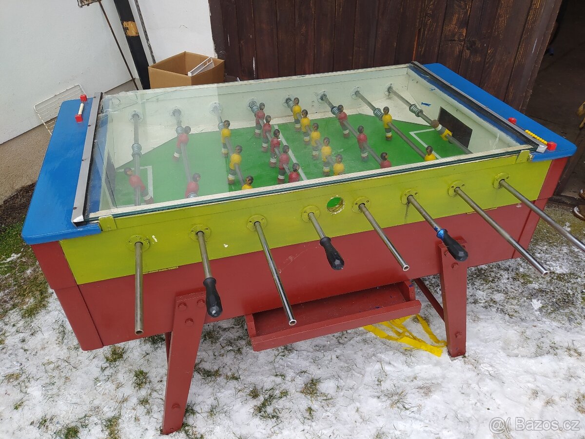 Stolní fotbálek