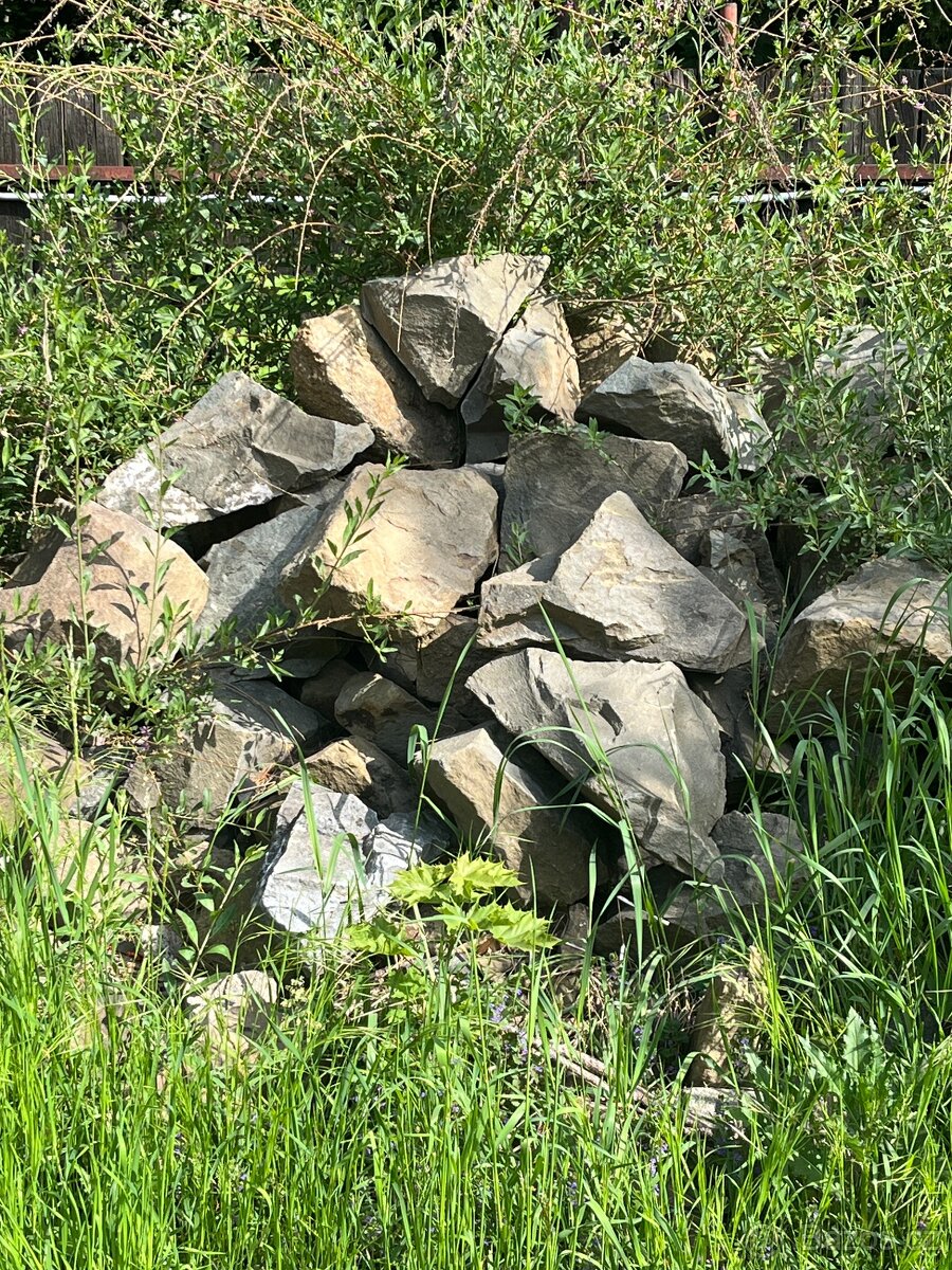 Kameny velká hromada