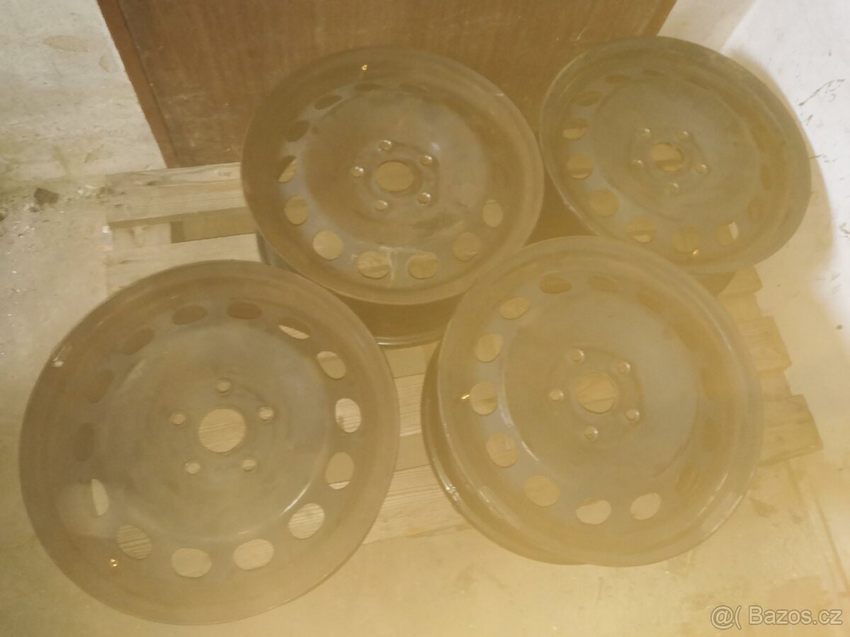 4x disky 16", 5x112, na Octavia II,VW Golf V,Seat