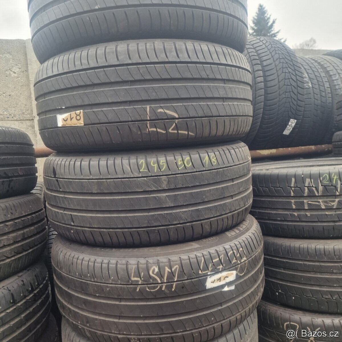 PRODÁM 4 LETNÍ PNEU MICHELIN 245/50/18, CENA JE ZA 4 PNEU.IN