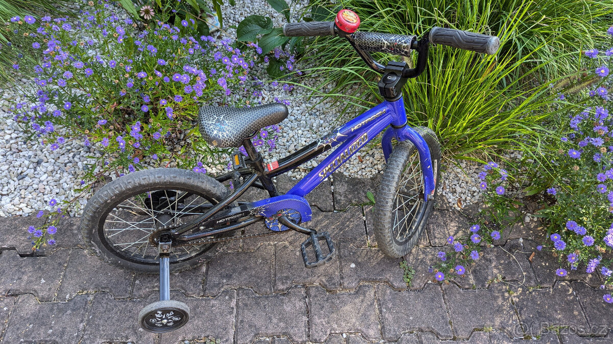 Kolo Specialized 16 s kolečky