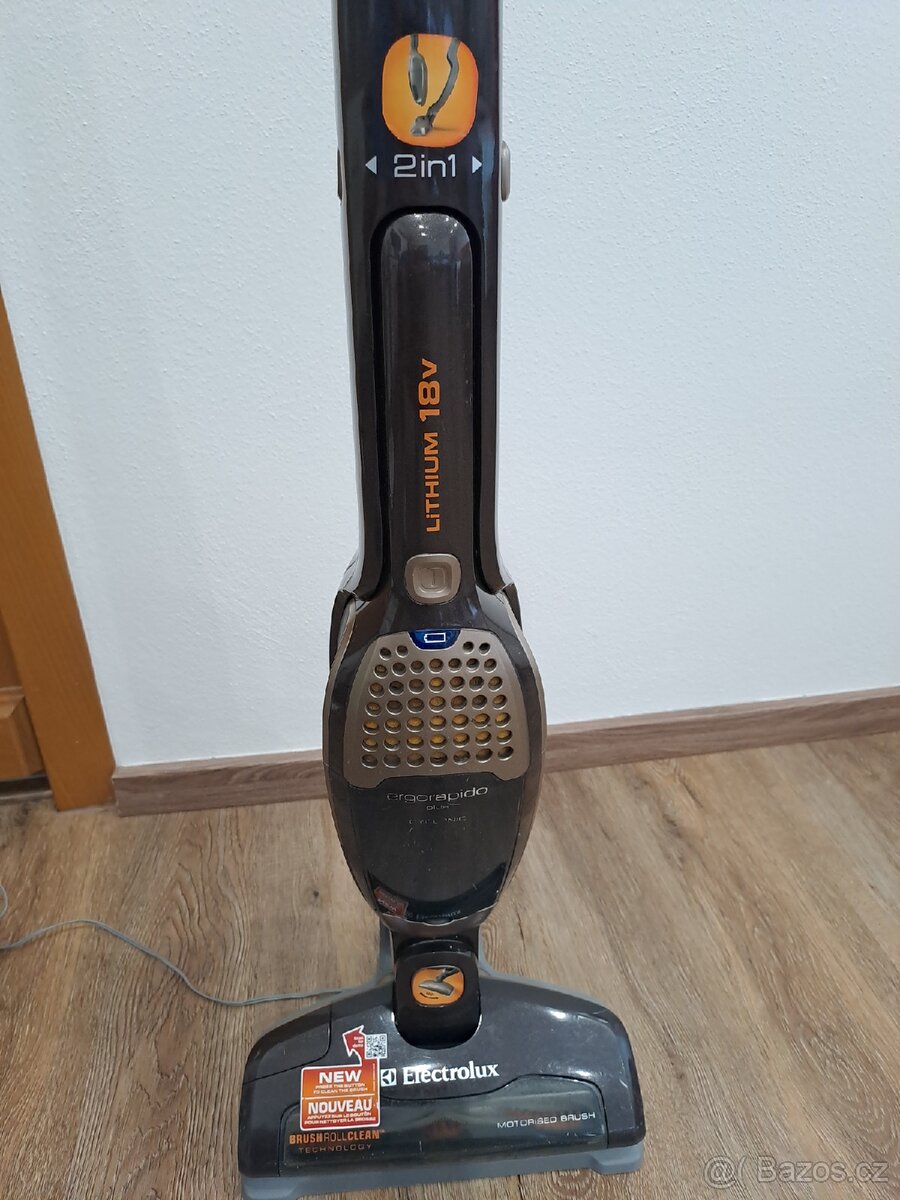 aku tyčový vysavač ELEKTROLUX