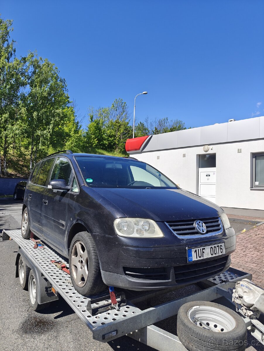 VW Touran 2.0 TDI 103kw díly
