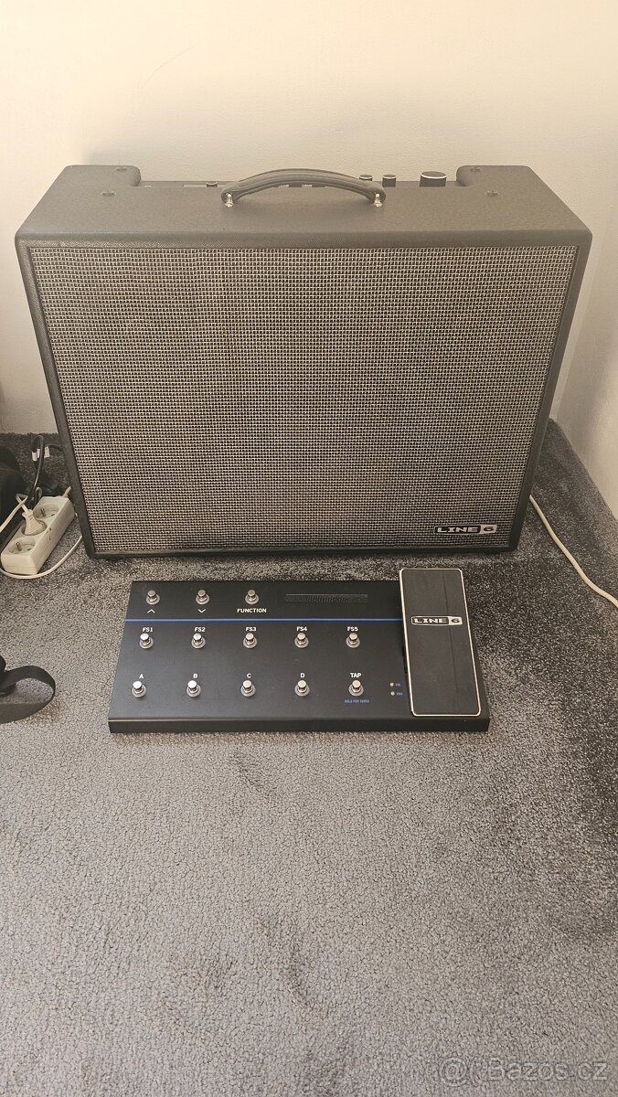 Line 6 Firehawk 1500 + nožní ovladač