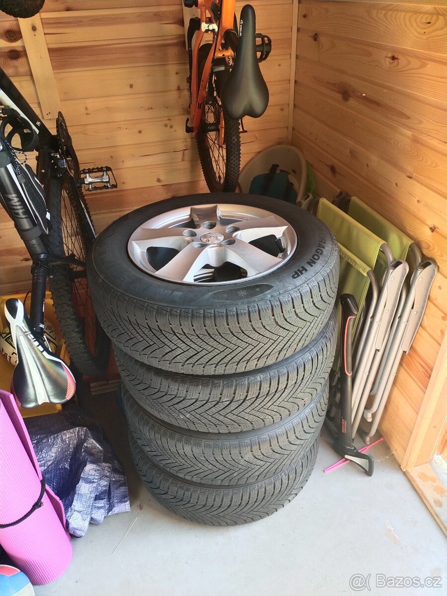 Alu disky plus zimní pneu Hyundai i30 kombi
