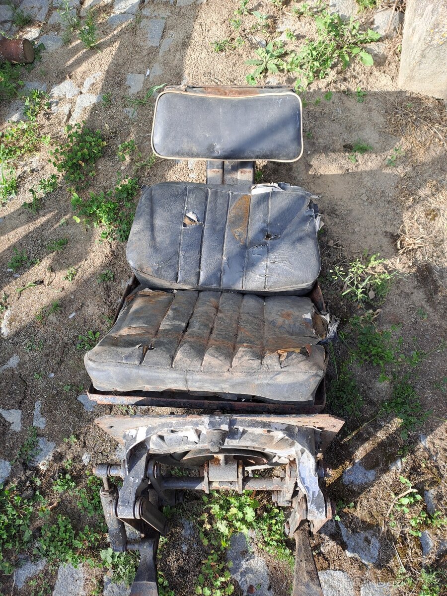 Sedačka ZETOR