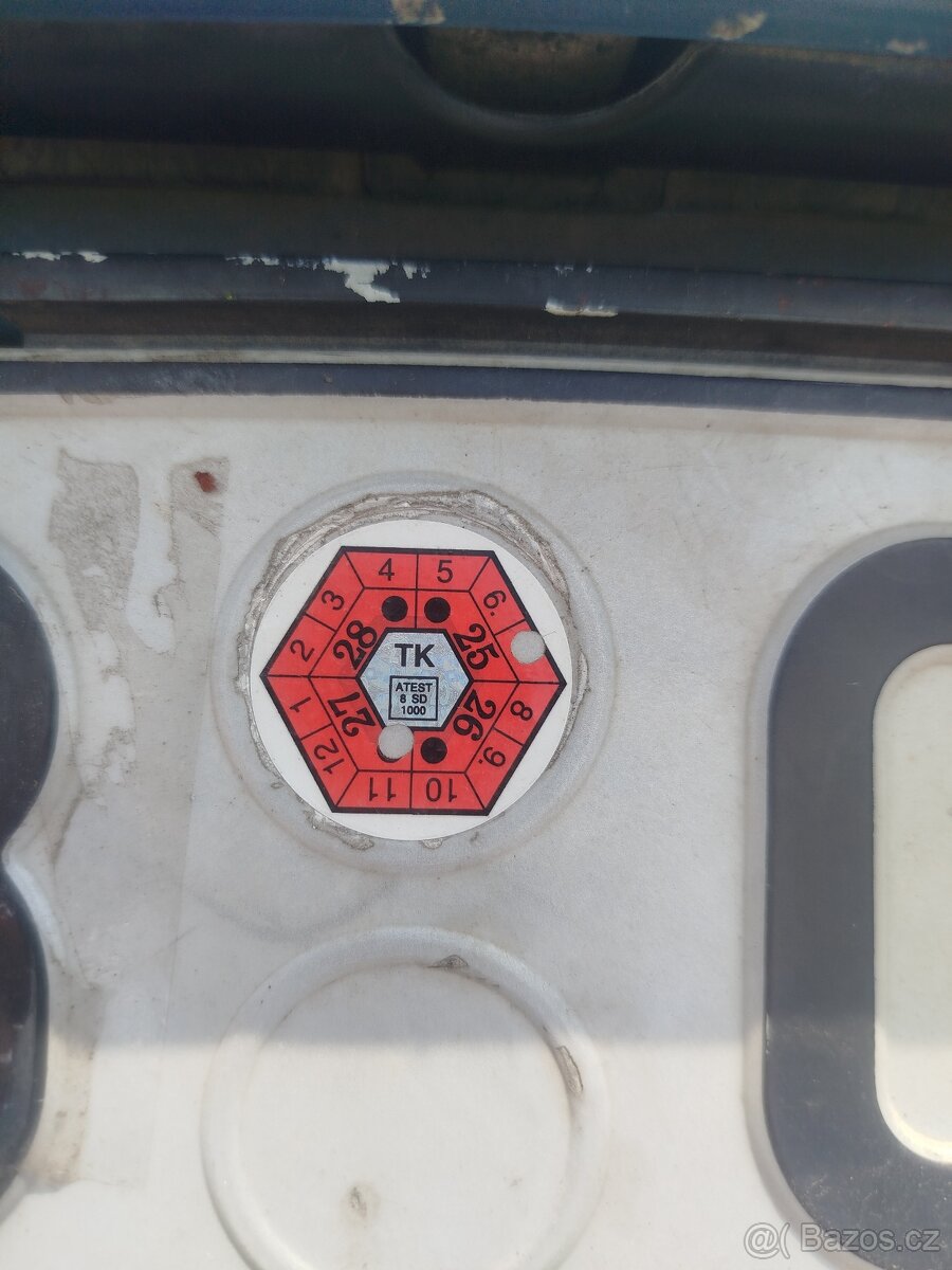 Peugeot 406