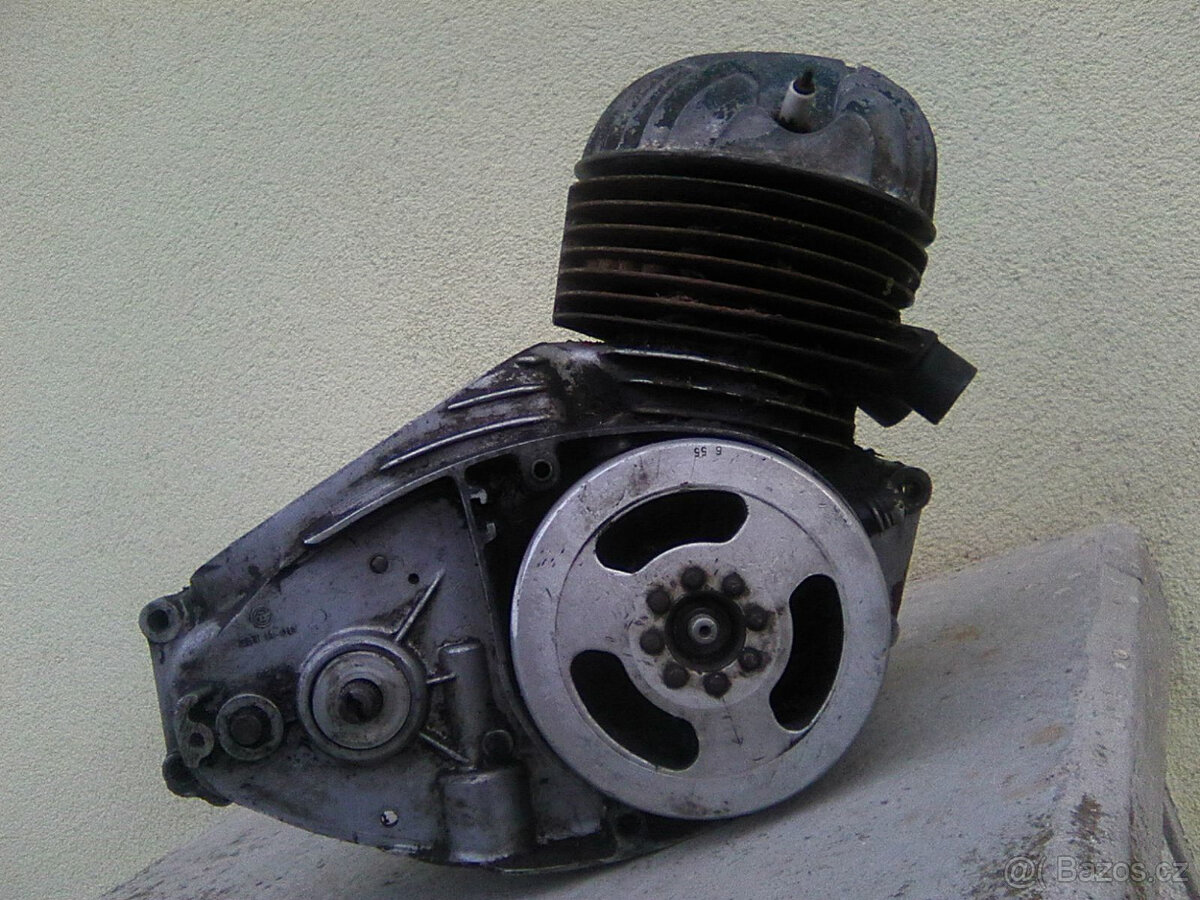 Jawa-čz 125/150 351/352-pods.plechy,kryt řetězu,výfuky s kol