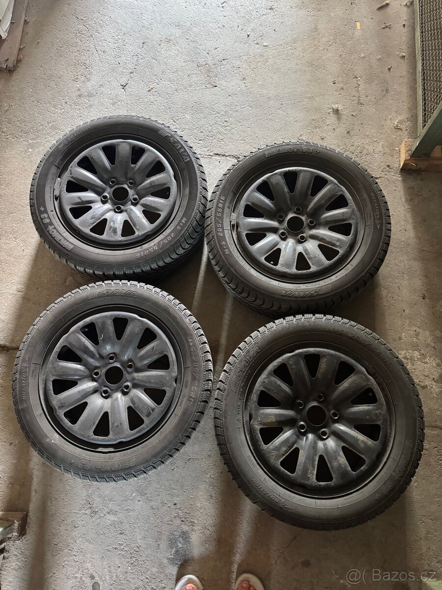 Zimní kola 205/55 R16, rozteč 5x112