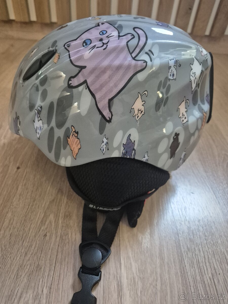 Dětská lyžařská helma 48-52cm