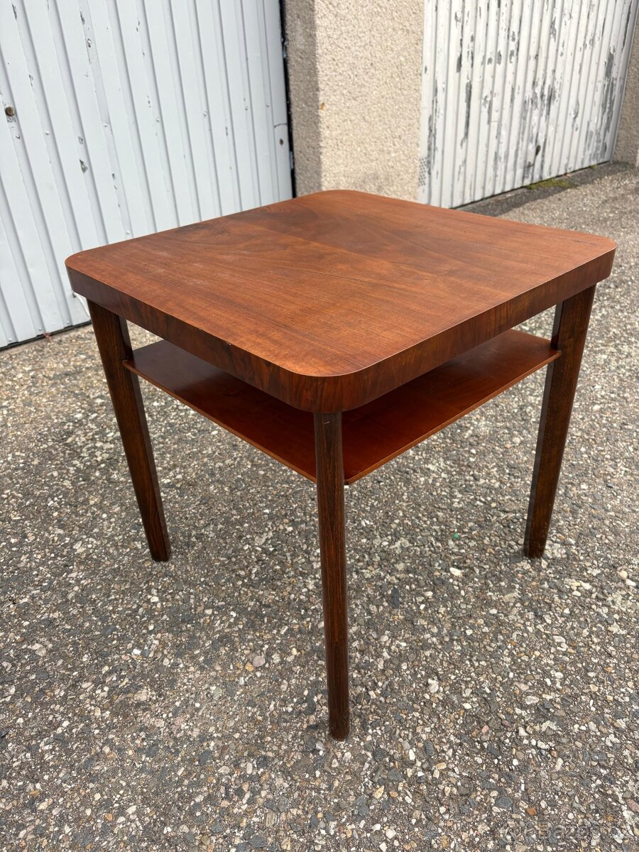 Konferenční stůl Dřevotvar