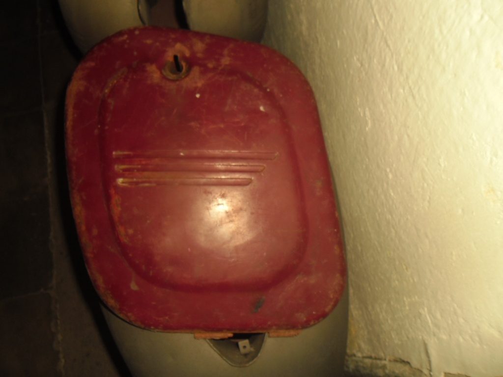 Jawa 250/353 a 350/354 Kývačka